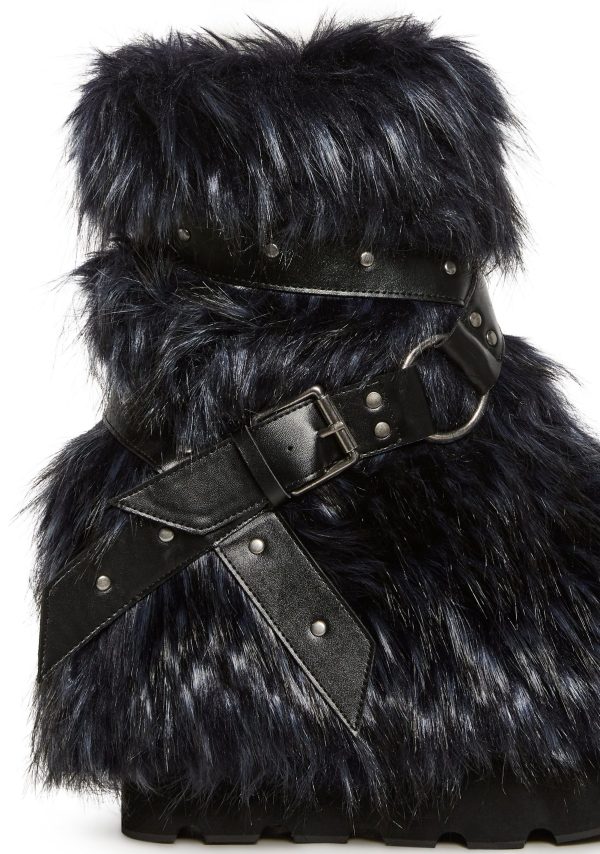 Low Wild Instincts Faux Fur Boots ?C Blue