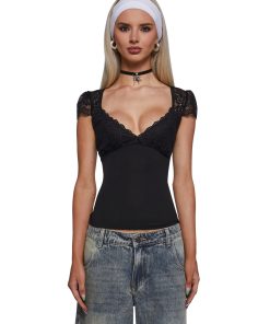 Top Romance Lace Top - Black