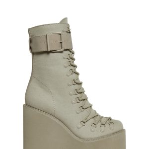 Traitor Boots ?C Beige