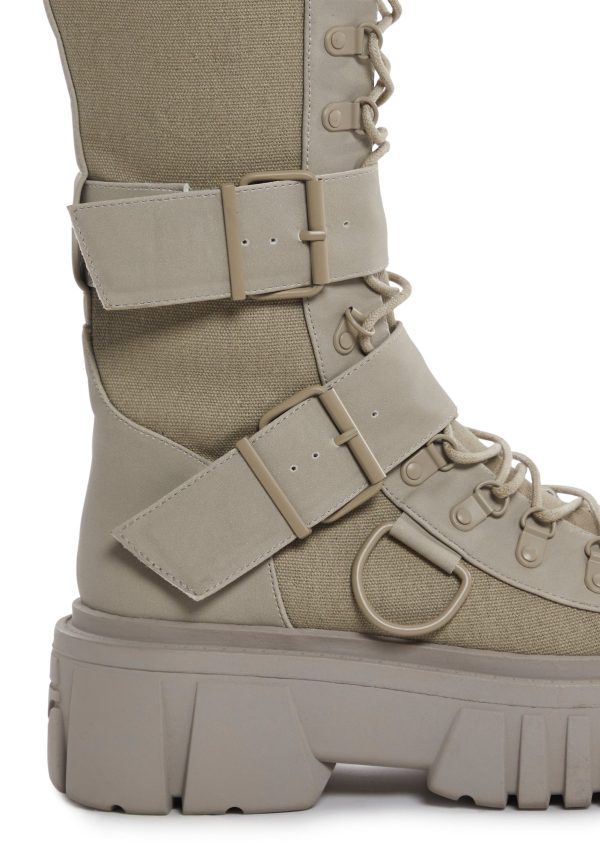 Low Traitor Knee High Boots ?C Light Gray