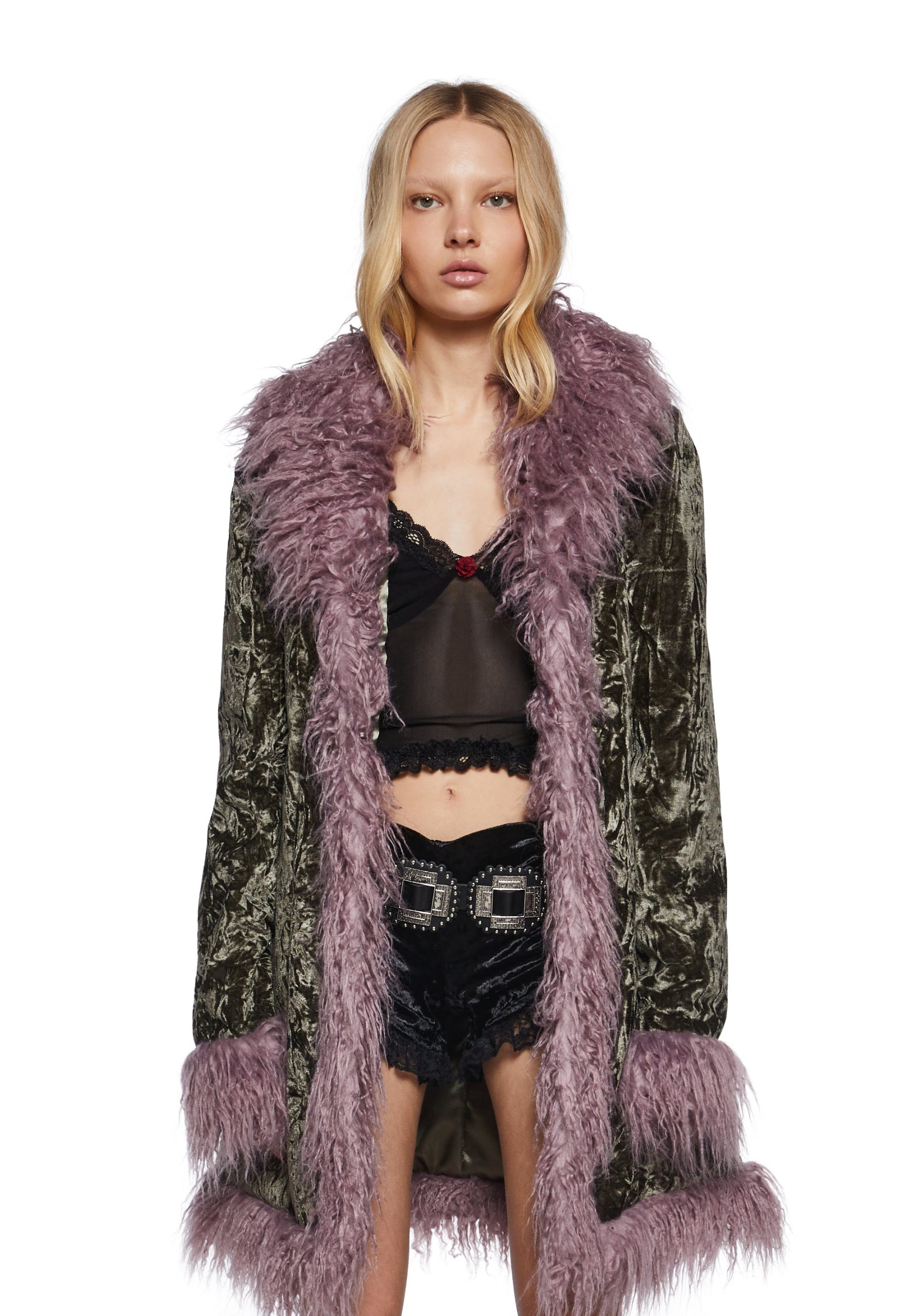 Art Magic Velvet Coat